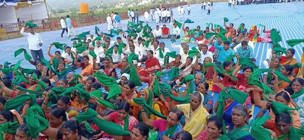 Farmers of Belgaon-Khanapur taluka strike the assembly hall
