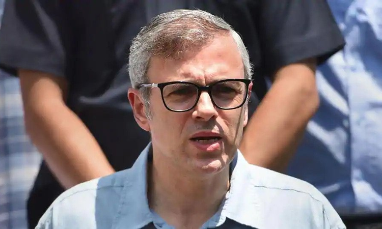 ओमर अब्दुल्लांवर भाजपचे टीकास्त्र Omar Abdullah's divorce petition rejected