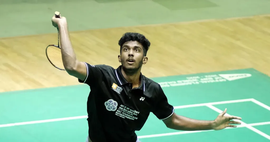 Final fight between Ayush-Satish