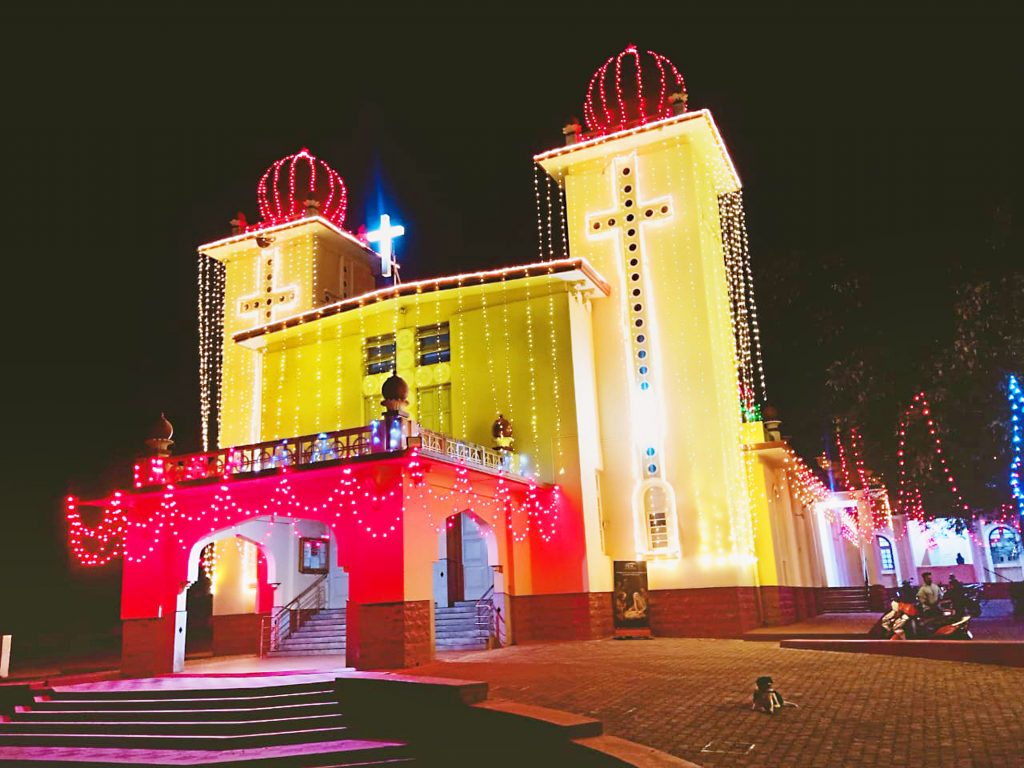 The whole town is ready for Christmas