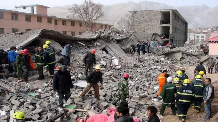 Earthquake hits China, 118 dead