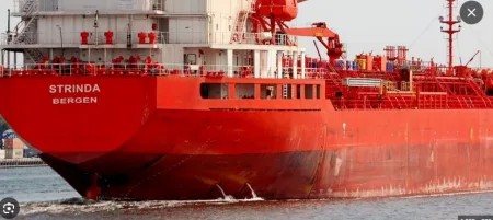 हूती क्षेपणास्त्रांच्या हल्ल्यातून बचावला भारतीय तेलटँकर Indian oil tanker escaped from Houthi missile attack