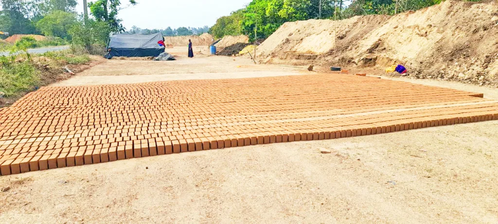 Brick trade in Desur worried over cloudy weather
