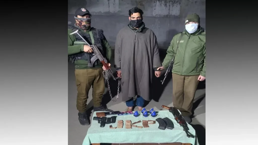 जैश-ए-मोहम्मदचा हस्तक पुलवामा येथून अटकेत