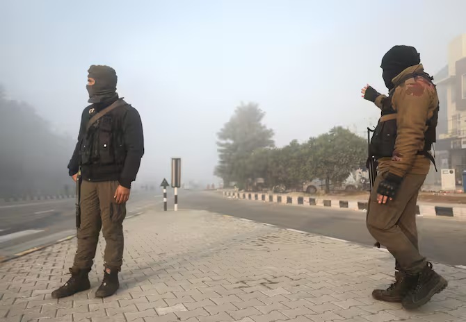 काश्मीरमध्ये दहशतवादी हल्ला Terrorist attack in Kashmir