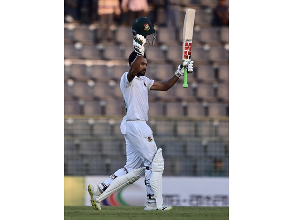 नजमुल हुसेनचे शानदार शतक, बांगलादेश 3/212 Brilliant century by Najmul Hussain, Bangladesh 3/212