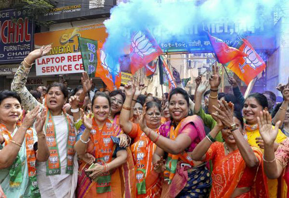 BJP's performance is increasing the disappointment of Congress