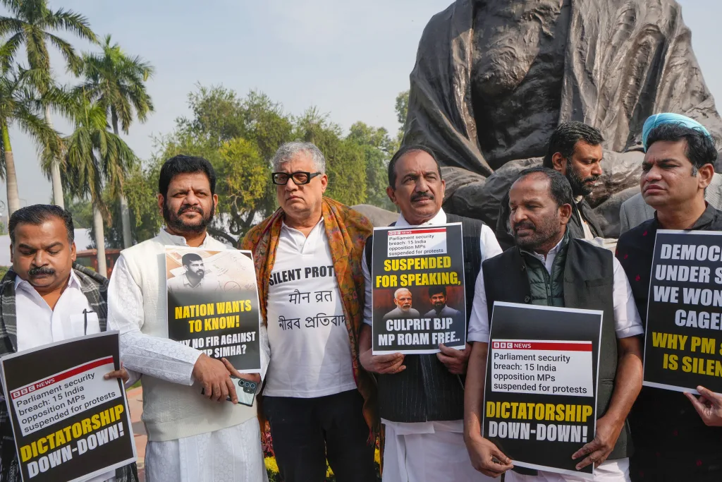 संसदेचे कामकाज सोमवारपर्यंत तहकूब