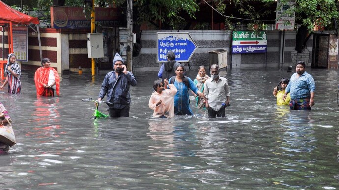 Prime Minister Narendra Modi takes stock of flood situation in Tamil Nadu
