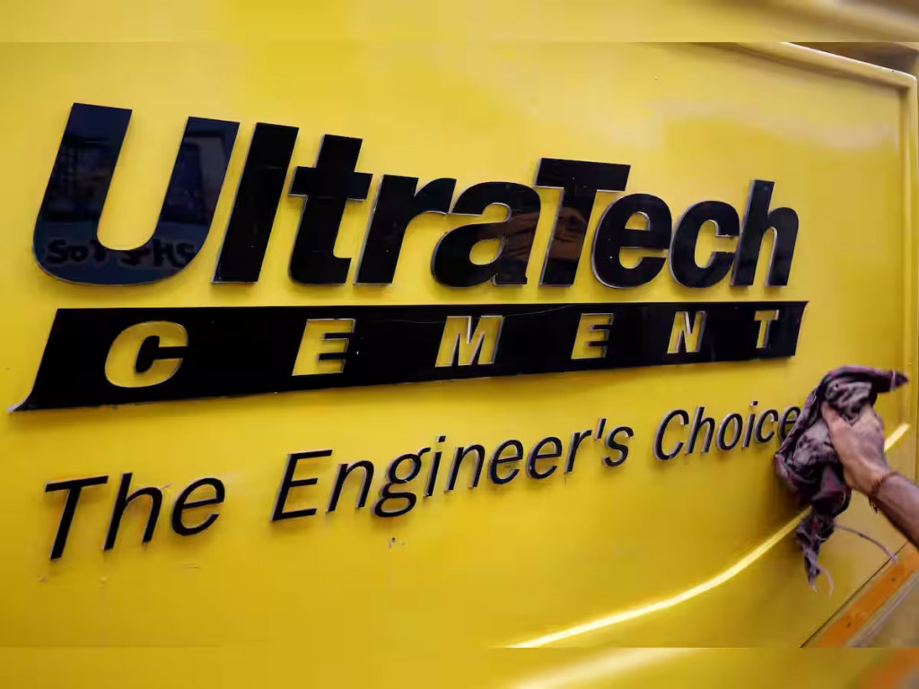 अल्ट्राटेक सिमेंटने पहिल्यांदा प्राप्त केले 3 लाख कोटींचे बाजारमूल्य Ultratech Cement achieved a market cap of Rs 3 lakh crore for the first time
