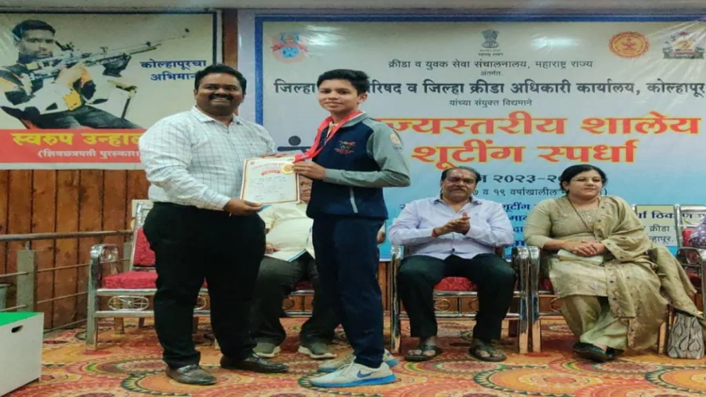 रायफल शुटिंगमध्ये मदर क्वीन्स इंग्लिश स्कूलची राष्ट्रीय स्तरावर झेप