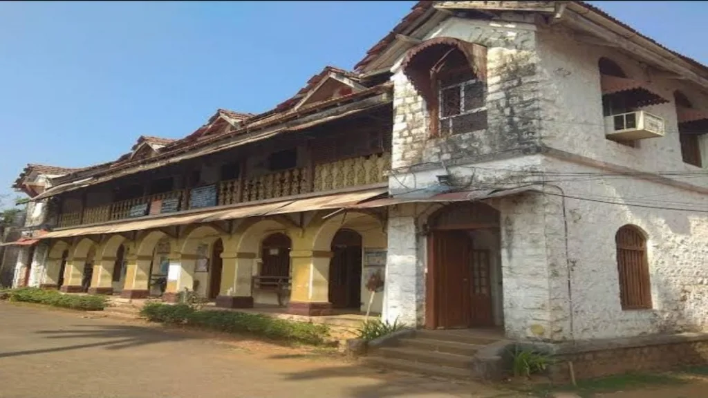 सावंतवाडीतील लोकअदालतीमध्ये ५१ प्रकरणे निकाली