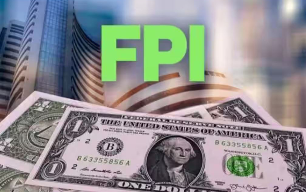 विदेशी चलन साठ्यात 2.4 अब्ज डॉलरची घसरण A drop in foreign exchange reserves of $2.4 billion