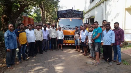 सावंतवाडीत परप्रांतीय मुकादमांच्या स्थानिक टेम्पोचालकांनी अडवल्या गाड्या