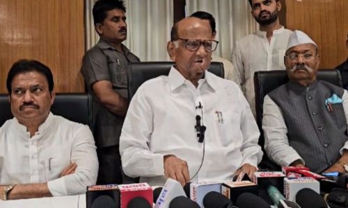 इंडिया आघाडीसमोर मोदींना कोण पर्याय असेल, हाच विषय आमच्यासमोर : शरद पवार Who will be the alternative to Modi in front of the India Alliance?