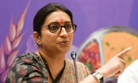 मासिक पाळी दरम्यान ‘पेड लिव्हची’ गरज नाही : स्मृती इराणी There is no need for 'paid life' during menstruation: Smriti Irani