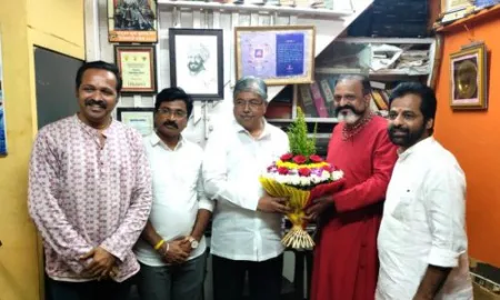 Shiv Shaheer Dr. Raju Raut's pride from Minister Chandrakant Dada