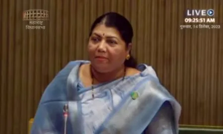 शहरातील 88 रस्त्यांसाठी 90 कोटींचा निधी द्या 90 crore for 88 roads in the city