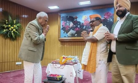 घुमाण येथे महाराष्ट्र यात्री भवनसाठी एक कोटी रुपये देणार : पंजाबचे राज्यपाल पुरोहित यांची ग्वाही 1 crore for Maharashtra Yatri Bhavan at Ghuman