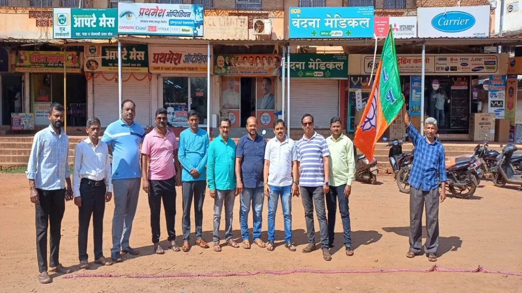 तीन राज्यात भाजपचे सरकार ; कुडाळात कार्यकर्त्यांचा फटाके फोडून जल्लोष