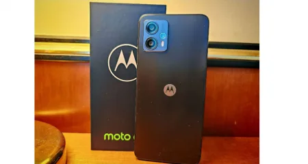 मोटोरोला भारतात दुप्पट स्मार्टफोन्स निर्यात करणार? Motorola to export double smartphones in India?