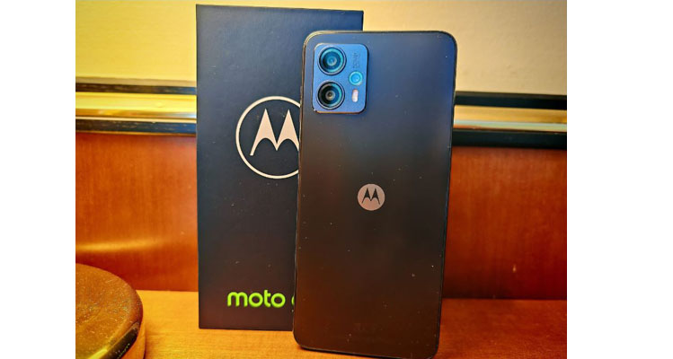 Motorola to export double smartphones in India?
