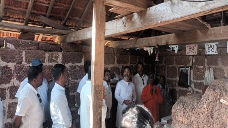 निलेश राणेंनी केली भगवंतगड किल्ल्याची पाहणी