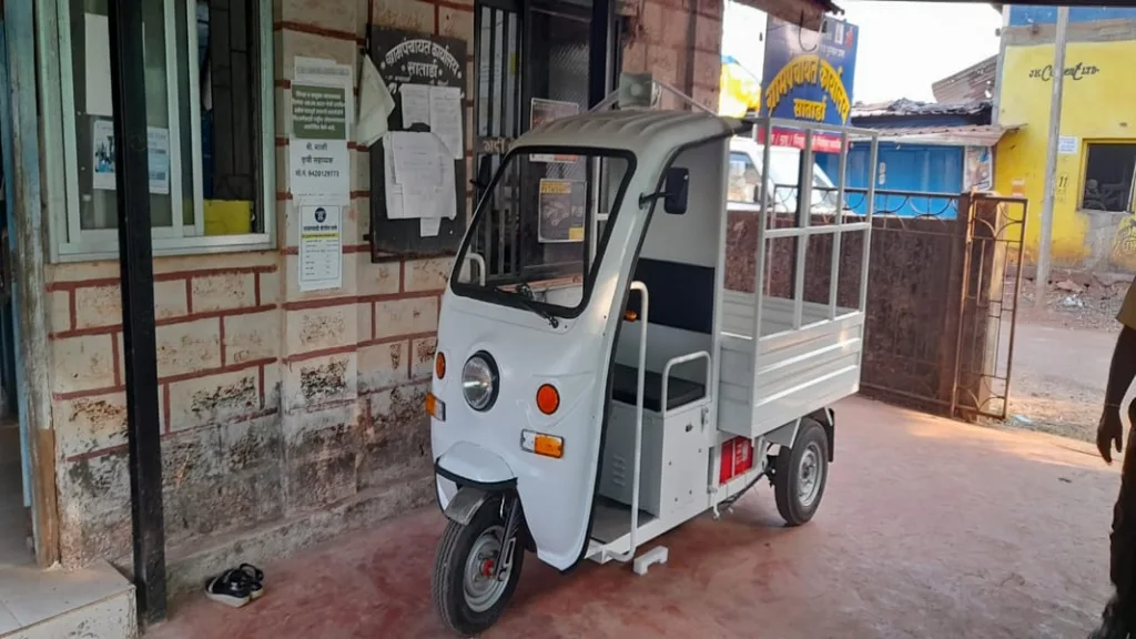 सातार्डा, आरोस, धाकोरे ग्रामपंचायतींच्या ताफ्यात इलेक्ट्रॉनिक रिक्षा