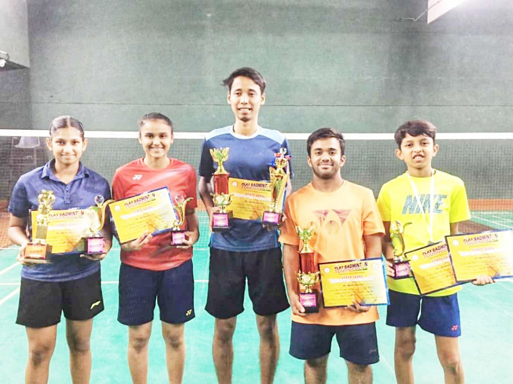 तनिष्का कोरीशेट्टीला दुहेरी मुकुट Double crown for Tanishka Korishetty