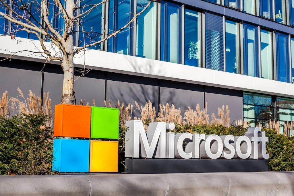 मायक्रोसॉफ्टचे बाजारमूल्य 249.40 लाख कोटींच्या घरात Microsoft has a market value of Rs 249.40 Lakh Crores