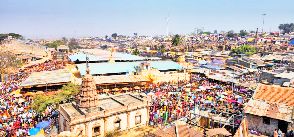 Presence of five lakh devotees on Yallamma hill