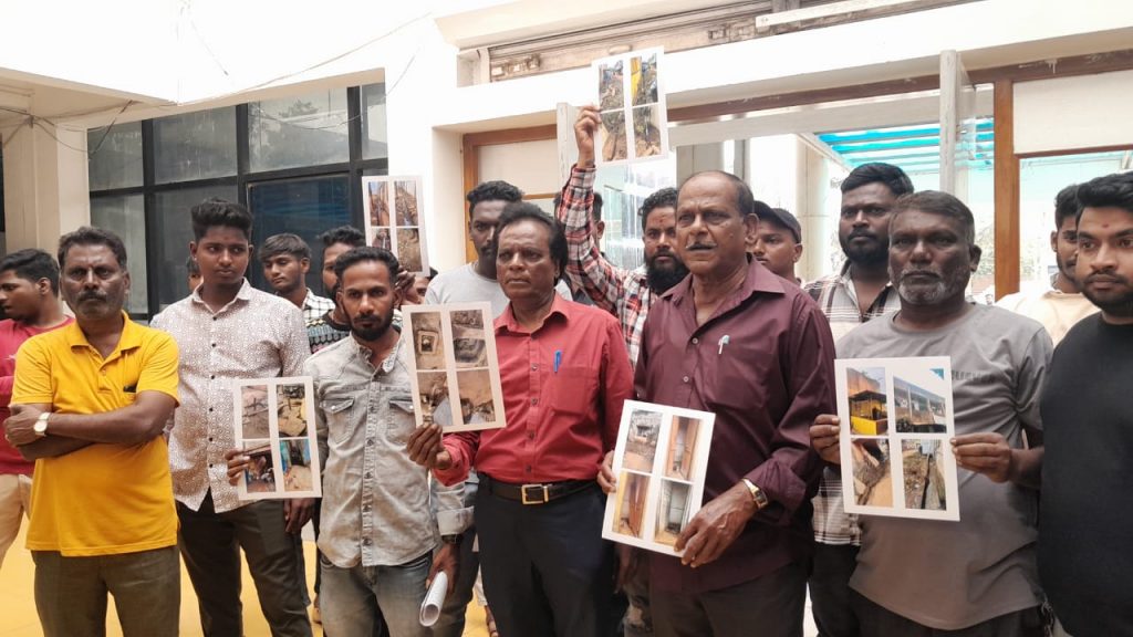 Demand for cancellation of Ravi Dhotre's corporator post