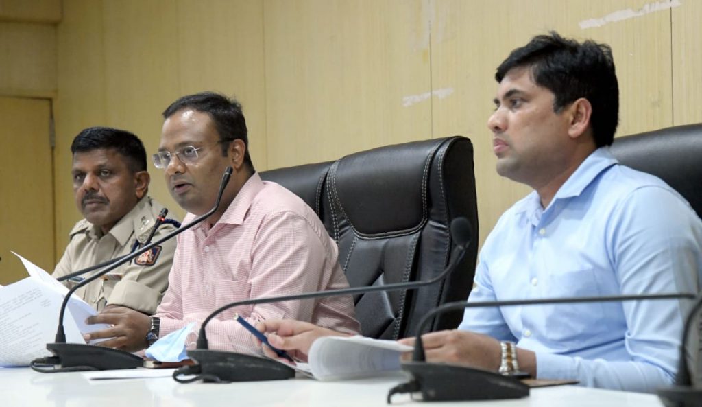 प्रजासत्ताक दिनासाठी आवश्यक तयारी करा Make necessary preparations for Republic Day