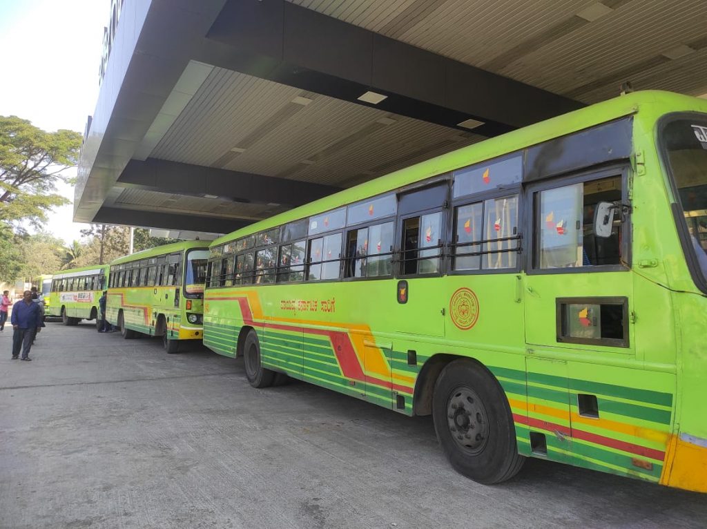 रेल्वे प्रवाशांच्या सोयीसाठी कोल्हापूरला थेट बससेवा Direct bus service to Kolhapur for the convenience of railway passengers