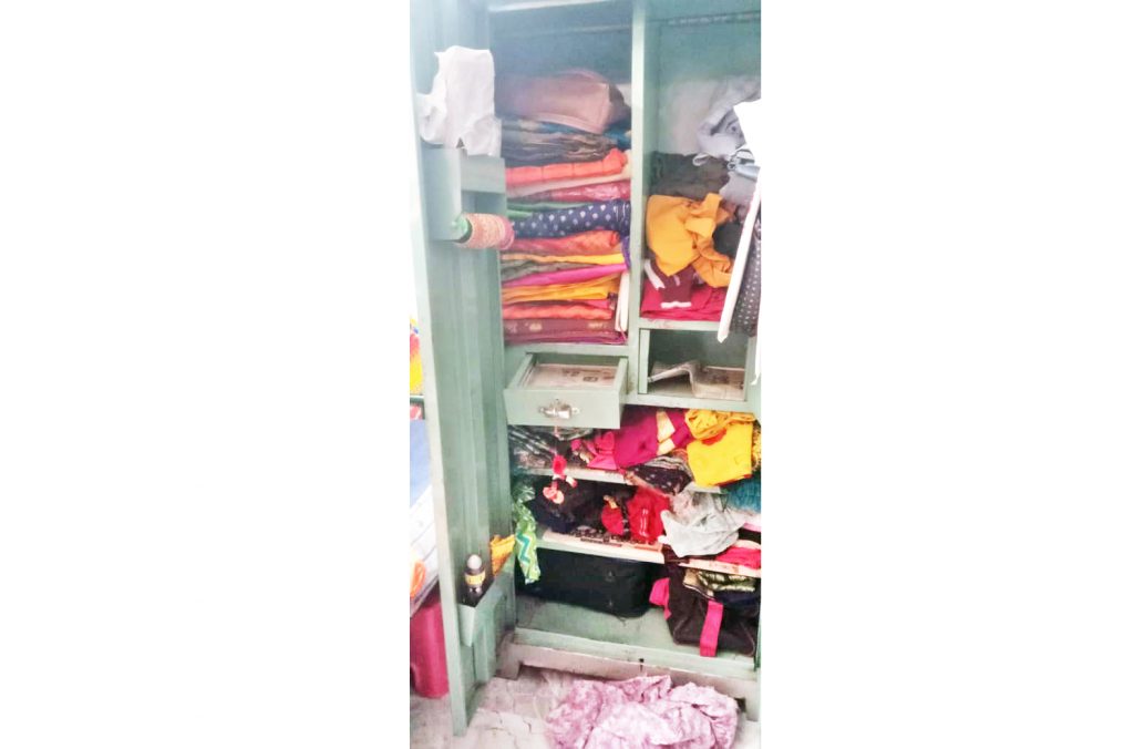 Burglary in broad daylight at Kangrali Budruk