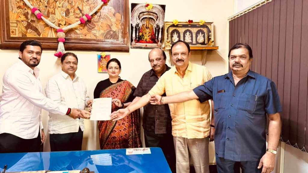 Karnataka Kshatriya Maratha Parishad Women District President Dr. With Sonali Sir