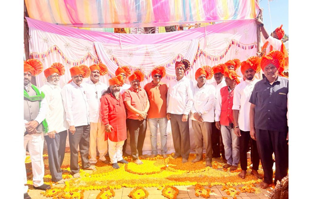 The unveiling ceremony of Chhatrapati Shivaji Maharaj idol in Tirthkunday in jubilation