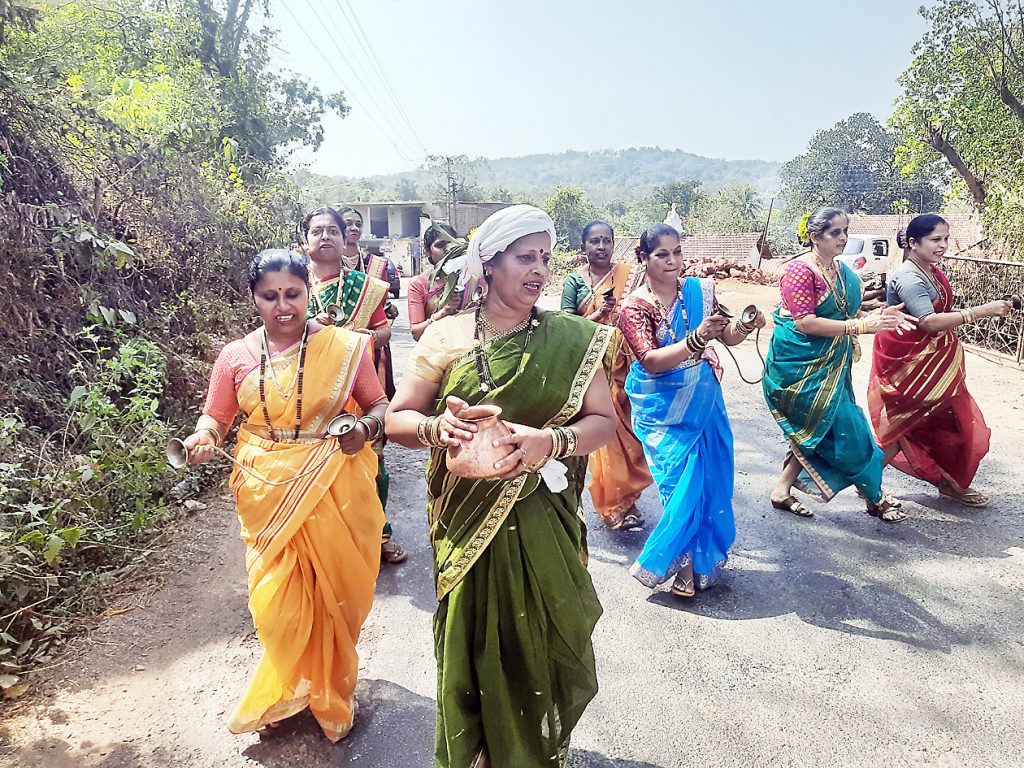 राज्यात ठिकठिकाणी धालोत्सवाची सांगता Dhalotsav ends in various places in the state