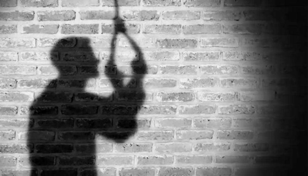 Kanbargi youth commits suicide due to non-payment for party