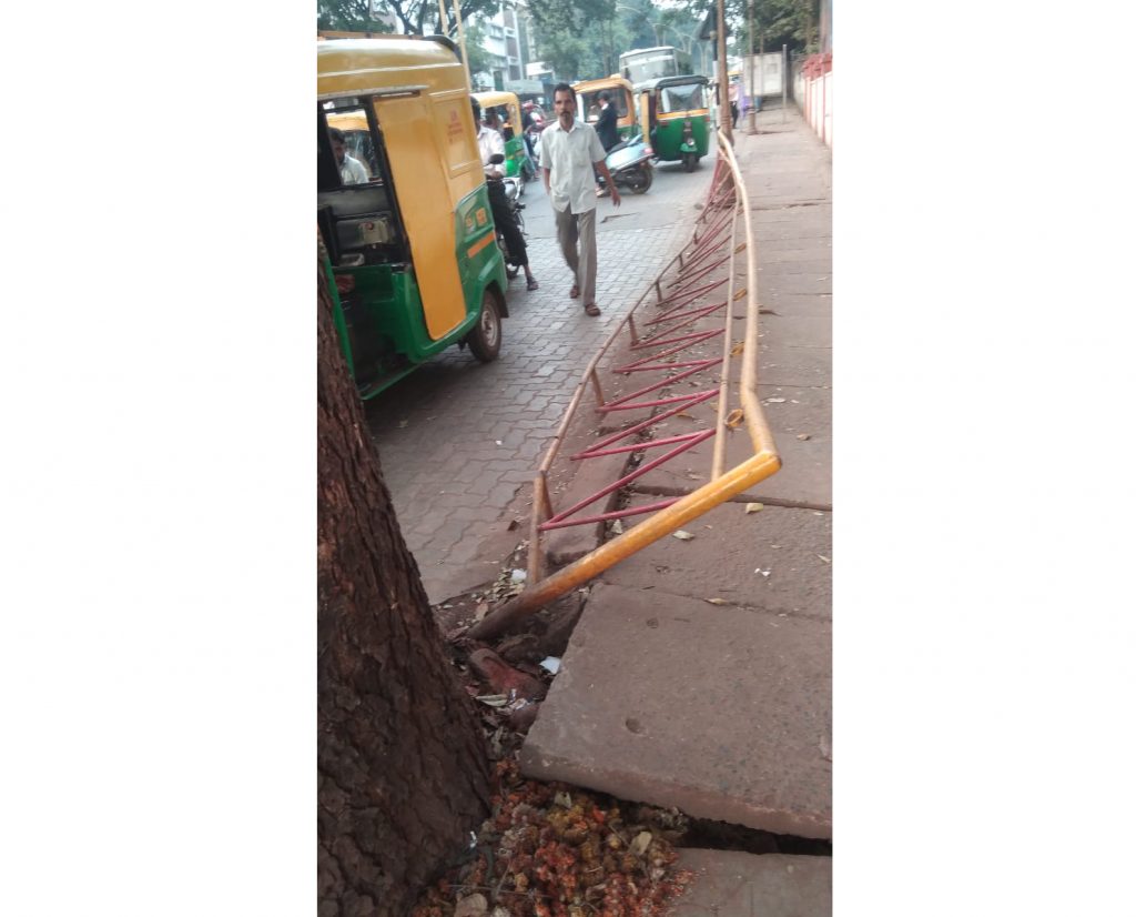 Repair iron grill near Kittoor Channamma Chowk