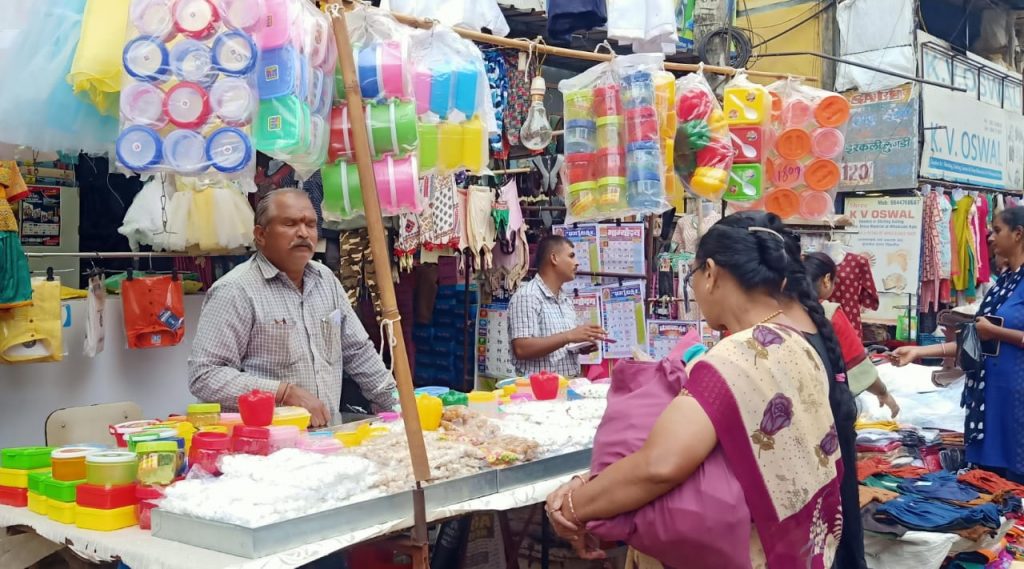 संक्रांतीसाठी रंगीबेरंगी तिळगुळ दाखल Enter colorful Tilgula for Sankranti