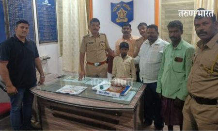 भरकटलेल्या हणमंताला पोलीसांनी केले वडिलांच्या स्वाधीन The police handed