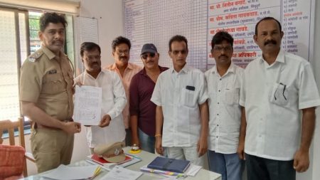 साळगावकरांवर हल्ल्याचा कट रचणाऱ्यांवर गुन्हे दाखल करा !