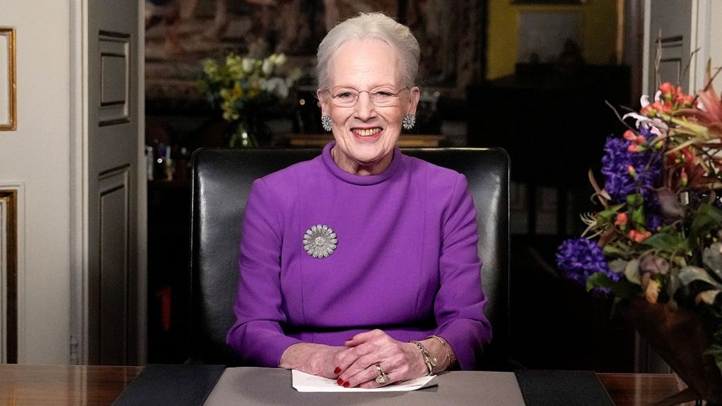 डेन्मार्कच्या राणीकडून पद सोडण्याची घोषणा Announcement of abdication by the Queen of Denmark