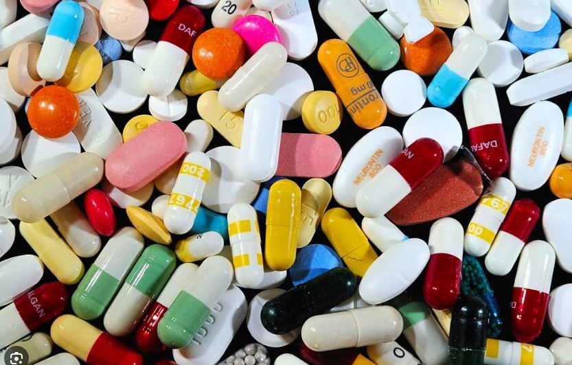 औषध कंपन्यांसाठी कठोर नियम Strict rules for drug companies