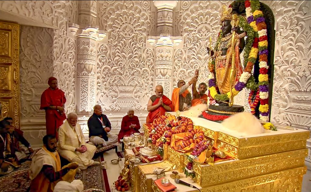 भव्य सोहळ्यात रामलल्लांची प्राणप्रतिष्ठा; अचूकपणे साधला ‘अभिजित’ मुहूर्त