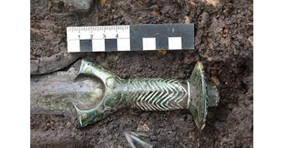 3 thousand year old sword discovered