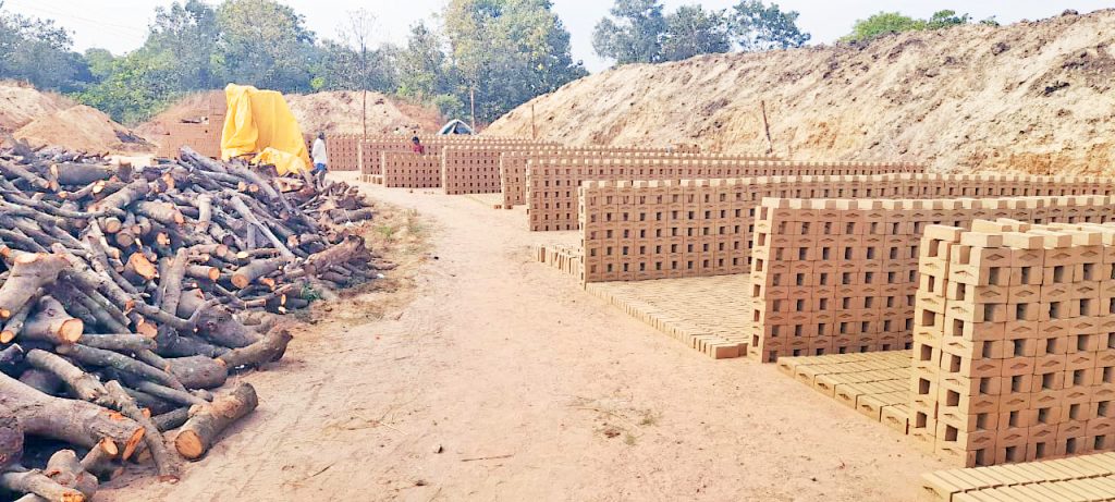 Due to cloudy weather, costs of brick traders in Desur increased