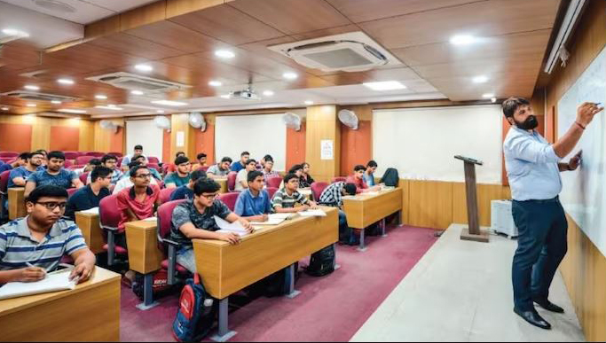 ‘कोचिंग’चा कोष Fund of 'coaching'