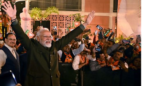 ‘2024 च्या लोकसभा निवडणुकीत पंतप्रधान मोदींना कोणीही रोखू शकत नाही; ब्रिटनमधील प्रमुख वृत्तपत्राचा दावा No one can stop Prime Minister Modi in 2024 Lok Sabha elections